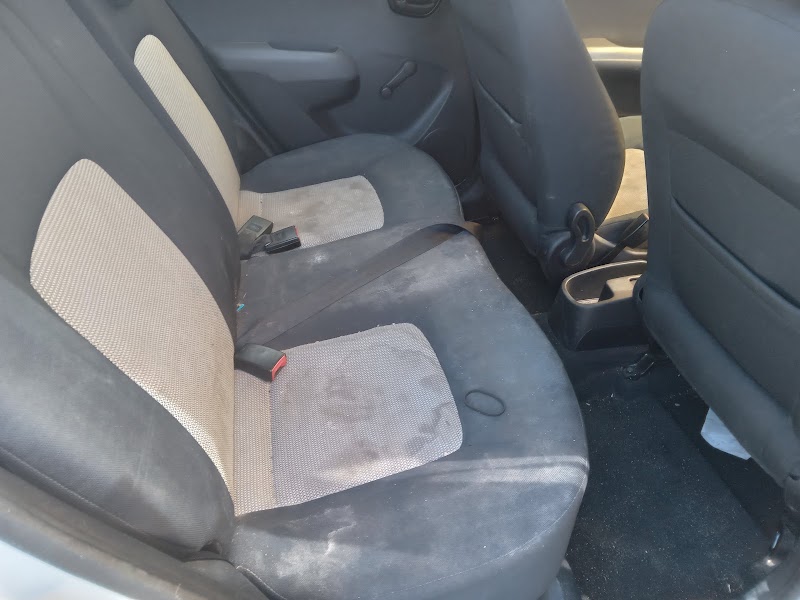 B&J's Auto Valet services⁸ (Car Wash) - Photo 3